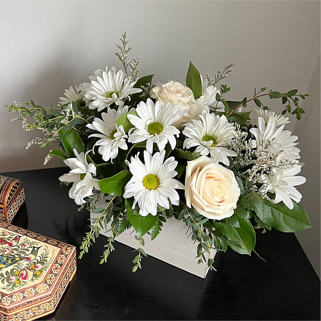 Fresh Linen Box Bouquet – Evergreen Flowers, Tucson AZ
