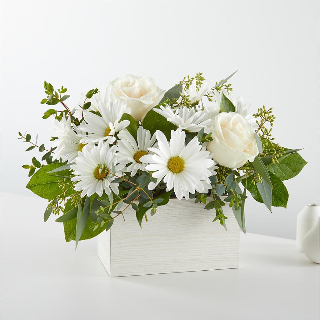 Fresh Linen Box Bouquet – Evergreen Flowers, Tucson AZ
