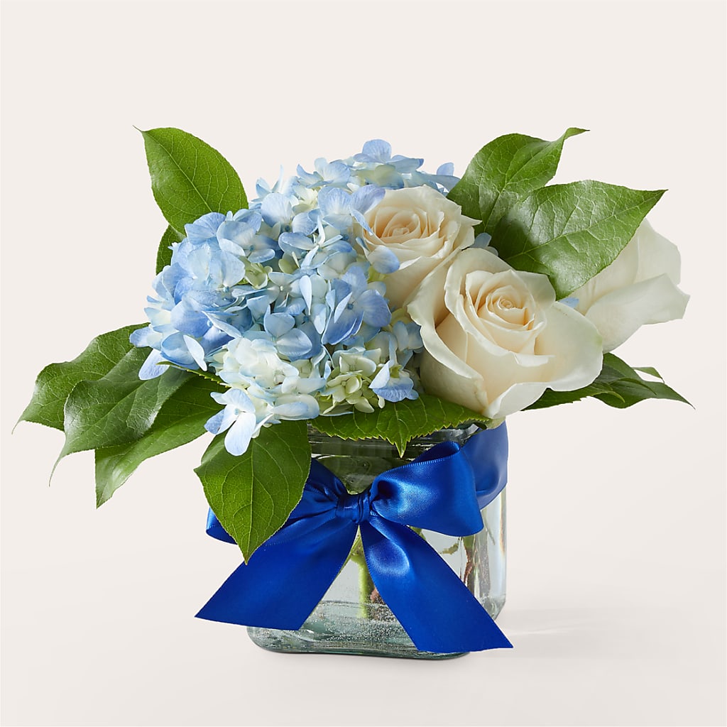 Sky Blue Delight Bouquet – Evergreen Flowers, Tucson AZ