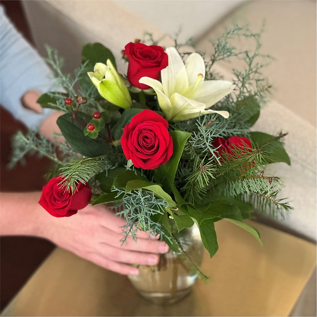 Glittering Lights Bouquet – Evergreen Flowers, Tucson AZ