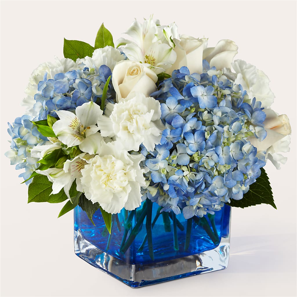 Soothing Waters Bouquet – Evergreen Flowers, Tucson AZ