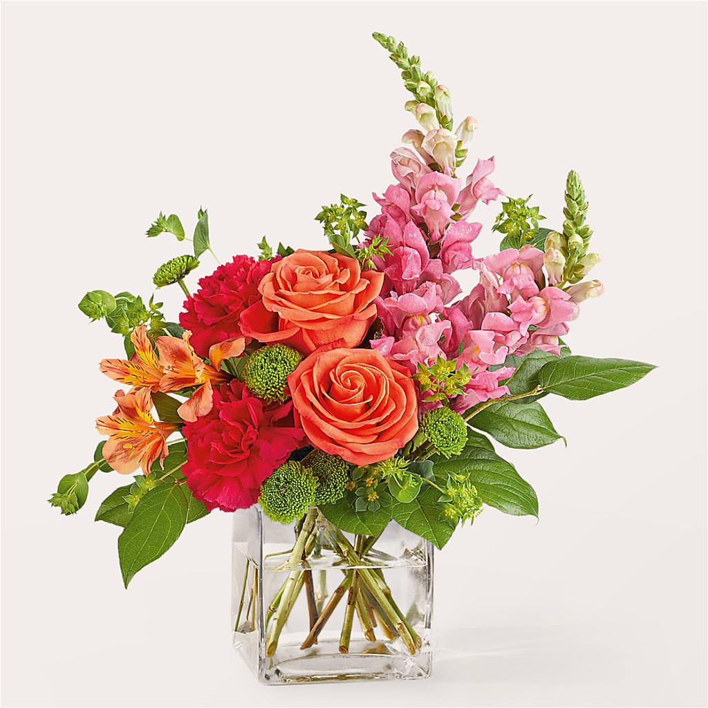 Cosmopolitan Bouquet – Evergreen Flowers, Tucson AZ