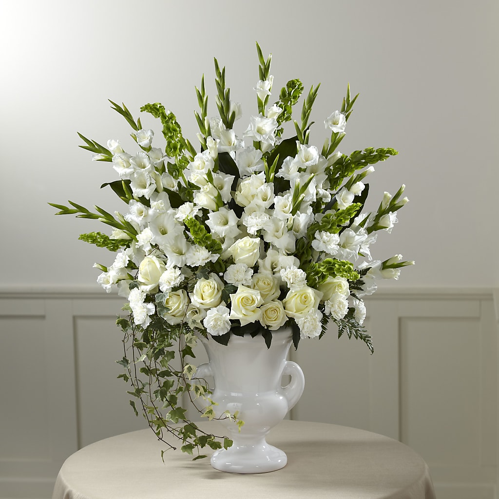 Fond Reflections Arrangement – Evergreen Flowers, Tucson AZ