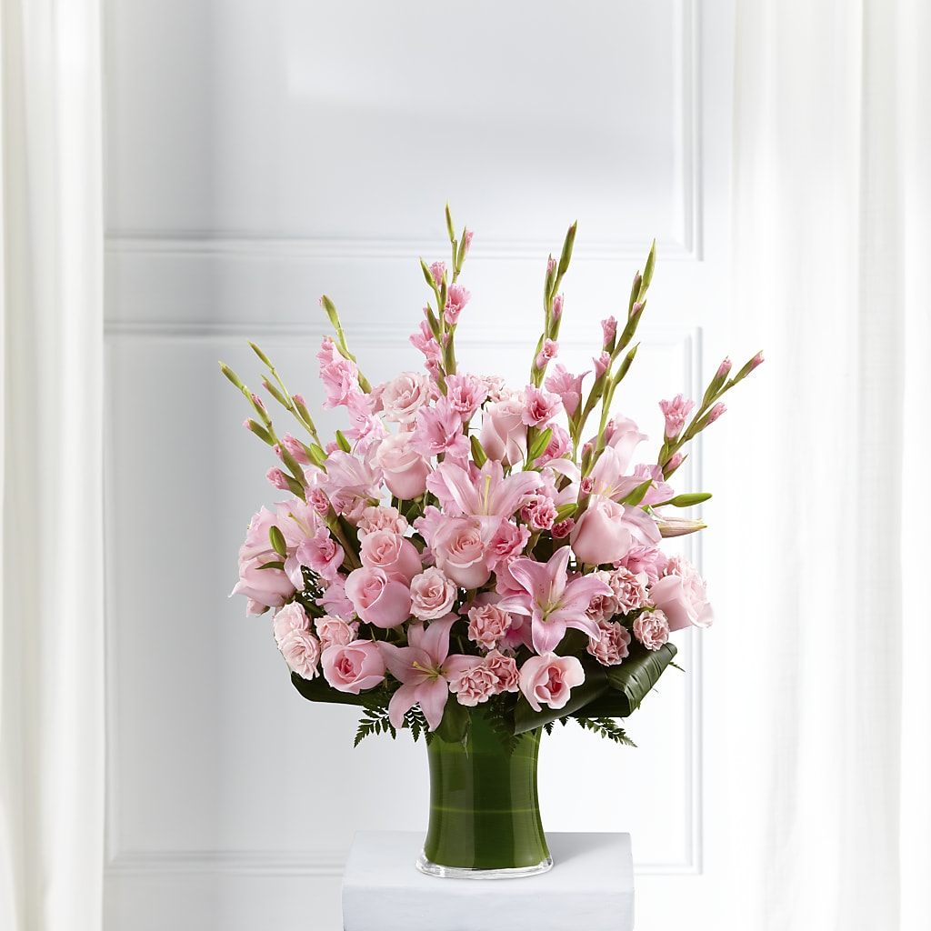 Lovely Tribute Bouquet – Evergreen Flowers, Tucson AZ