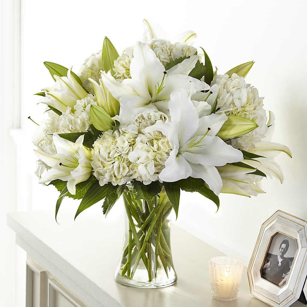Compassionate Lily Bouquet – Evergreen Flowers, Tucson AZ
