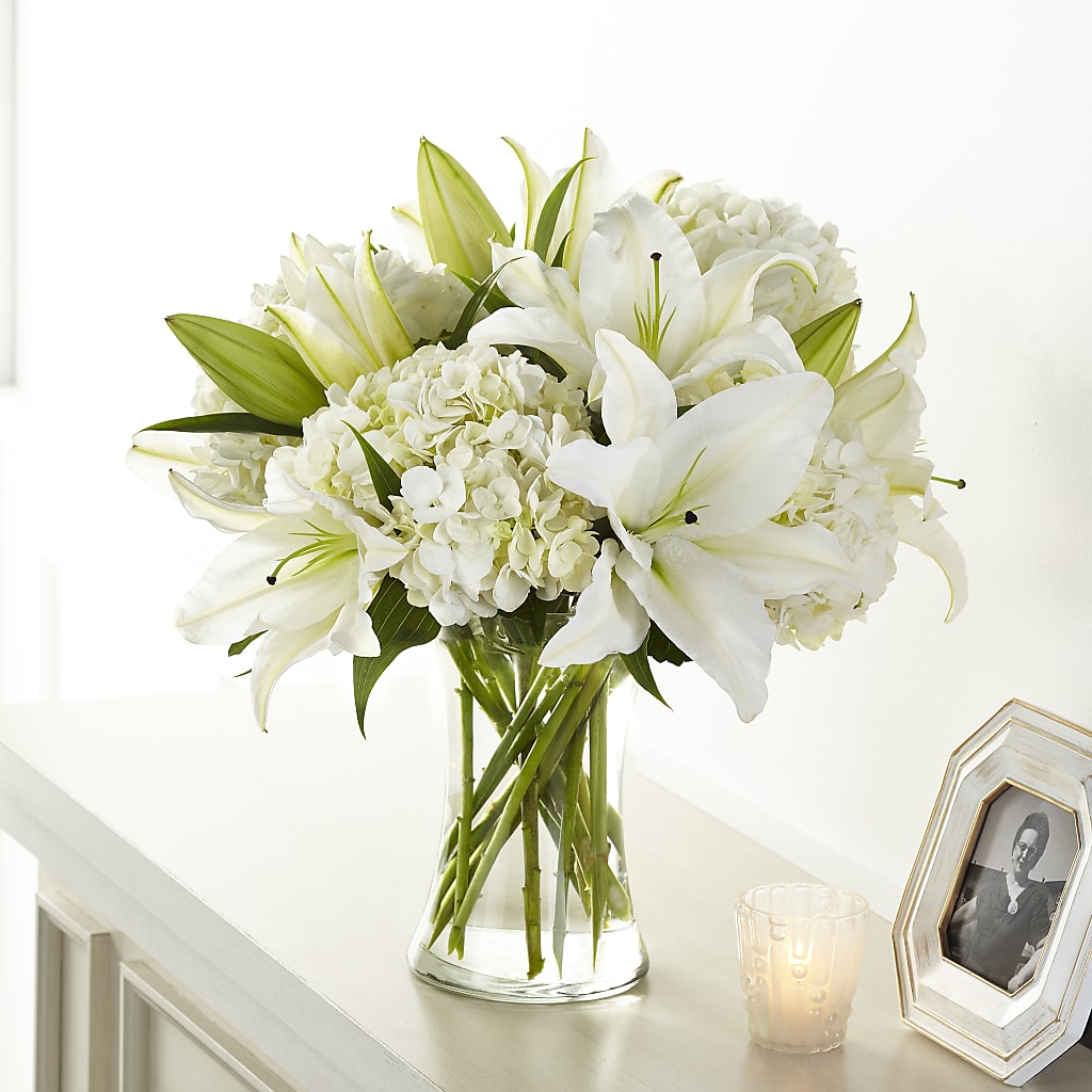 Compassionate Lily Bouquet – Evergreen Flowers, Tucson AZ