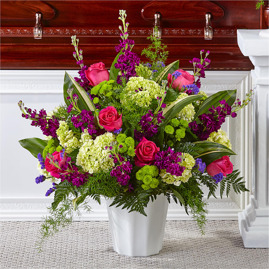 Beautiful Horizons Floor Basket – Evergreen Flowers, Tucson AZ
