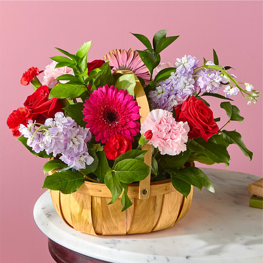 Pink Picnic Basket – Evergreen Flowers, Tucson AZ
