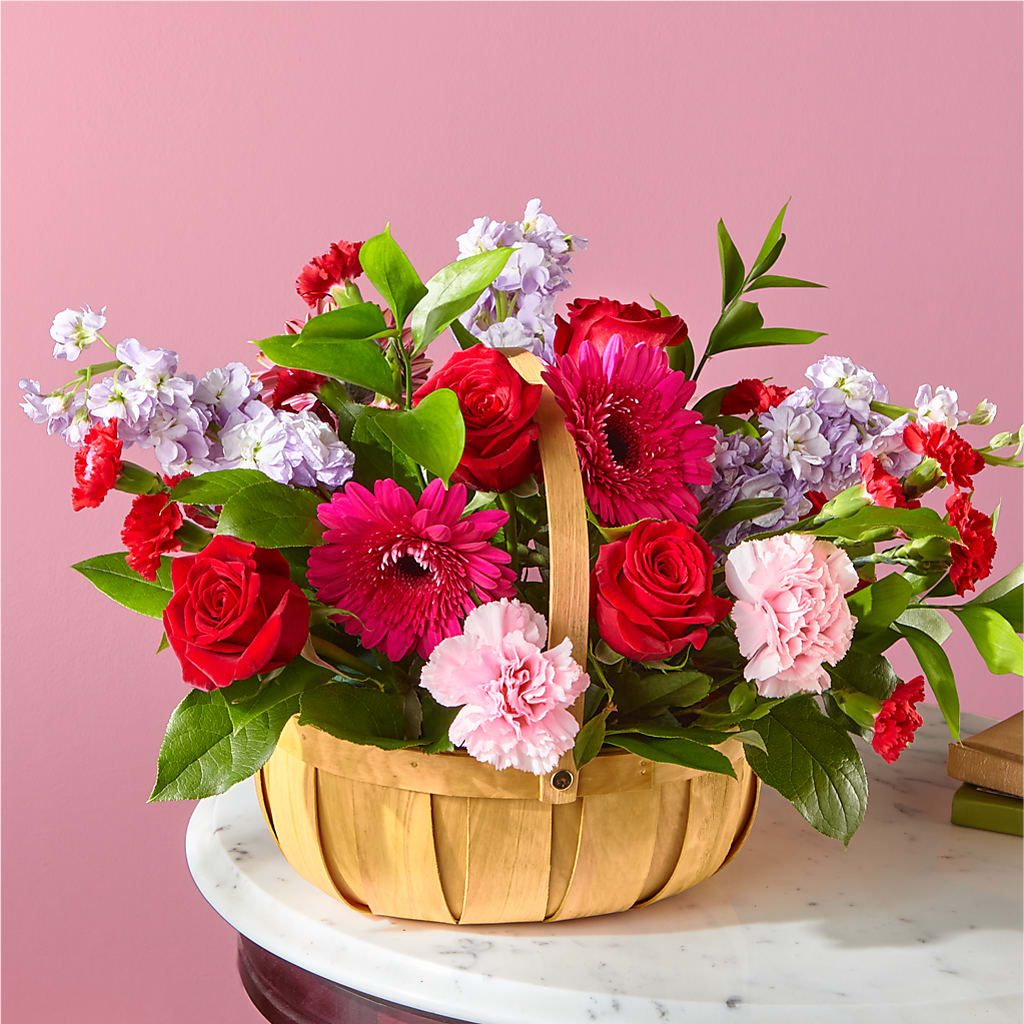 Pink Picnic Basket – Evergreen Flowers, Tucson AZ