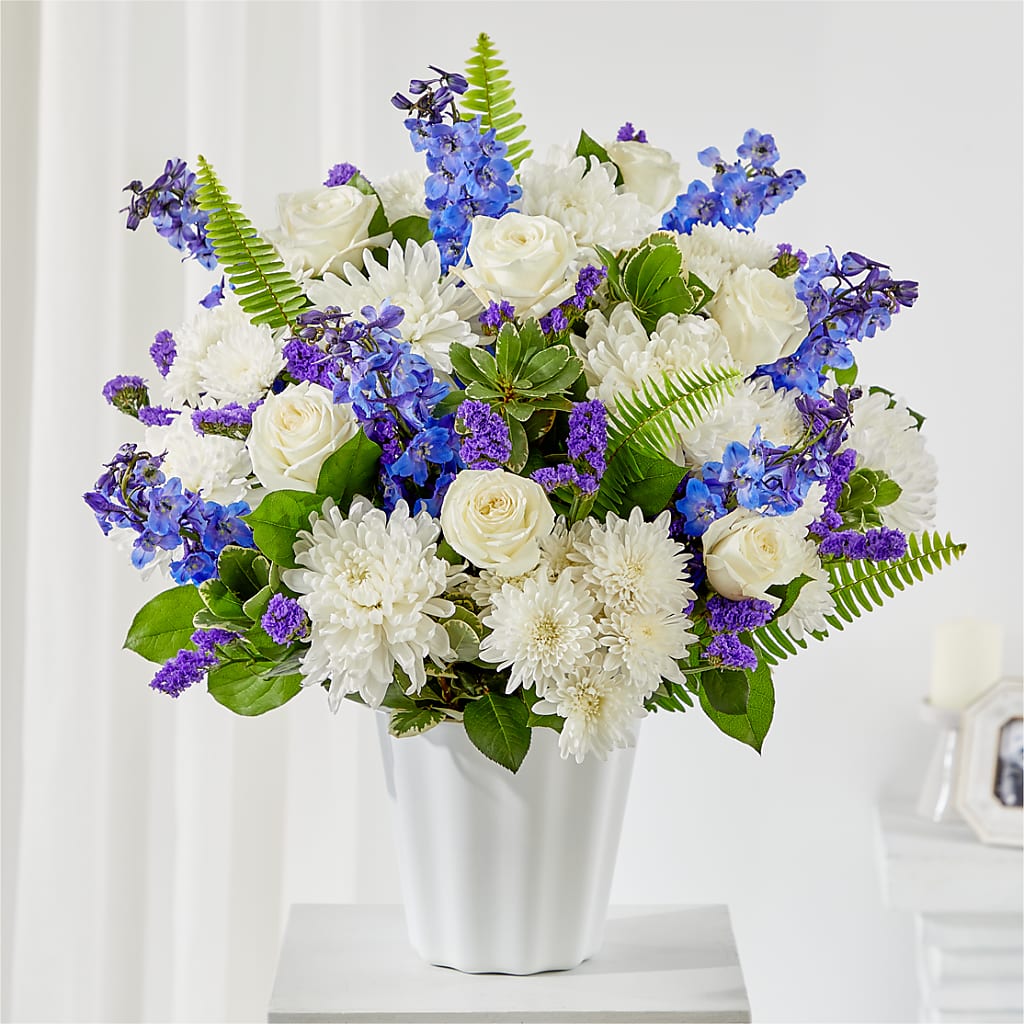 Hold Dear Tabletop Basket – Evergreen Flowers, Tucson AZ