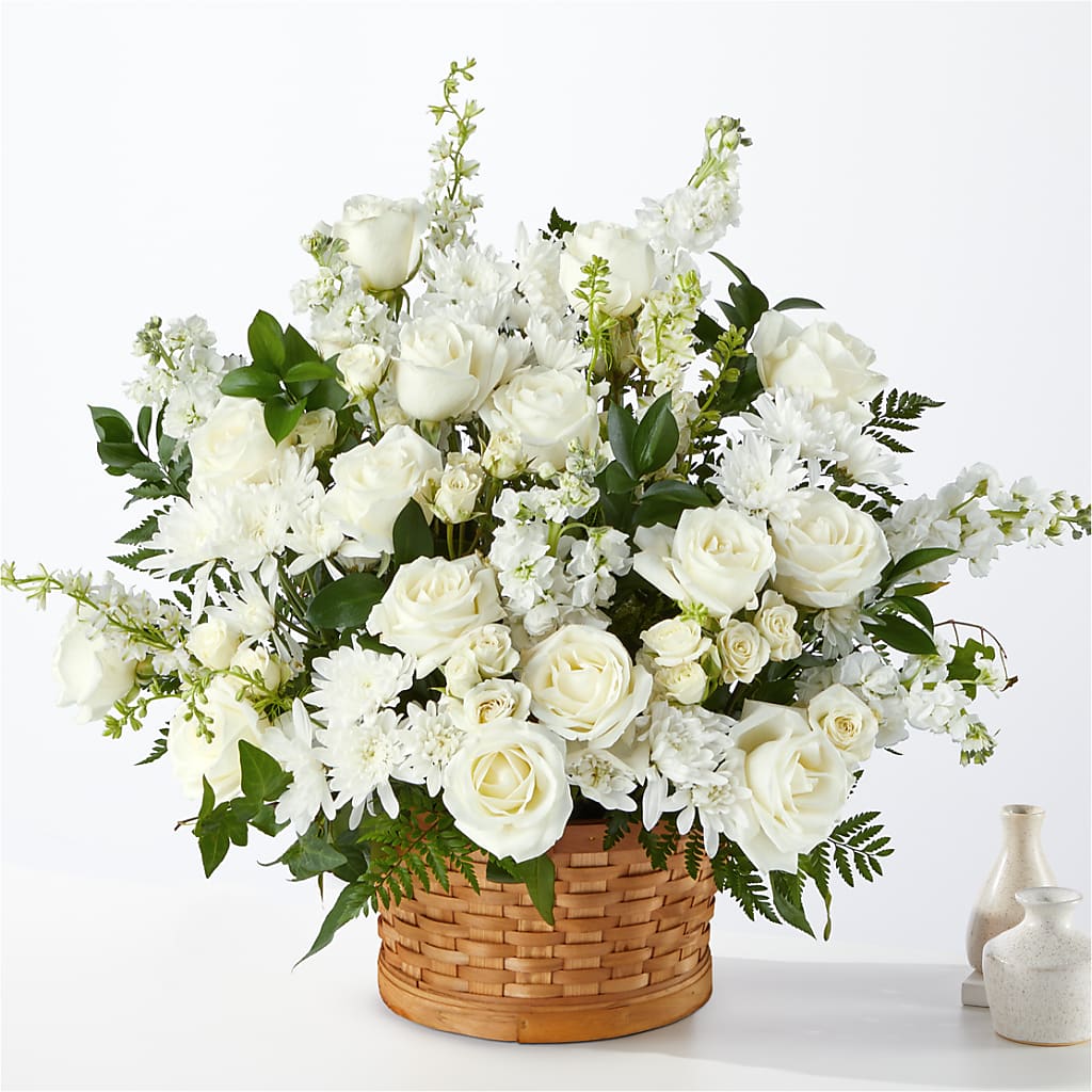 Heartfelt Condolences Arrangement – Evergreen Flowers, Tucson AZ