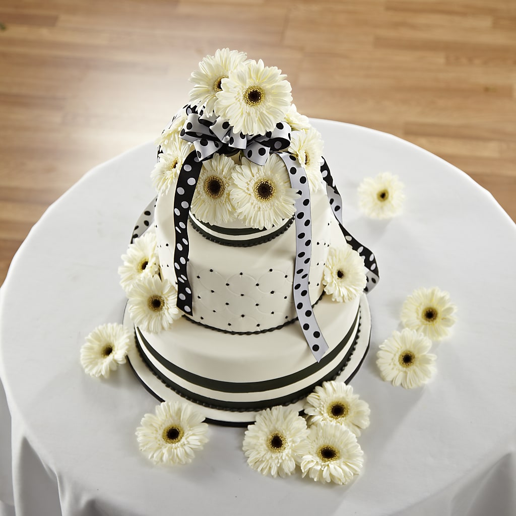 Simple Sophistication Cake Décor – Evergreen Flowers, Tucson AZ