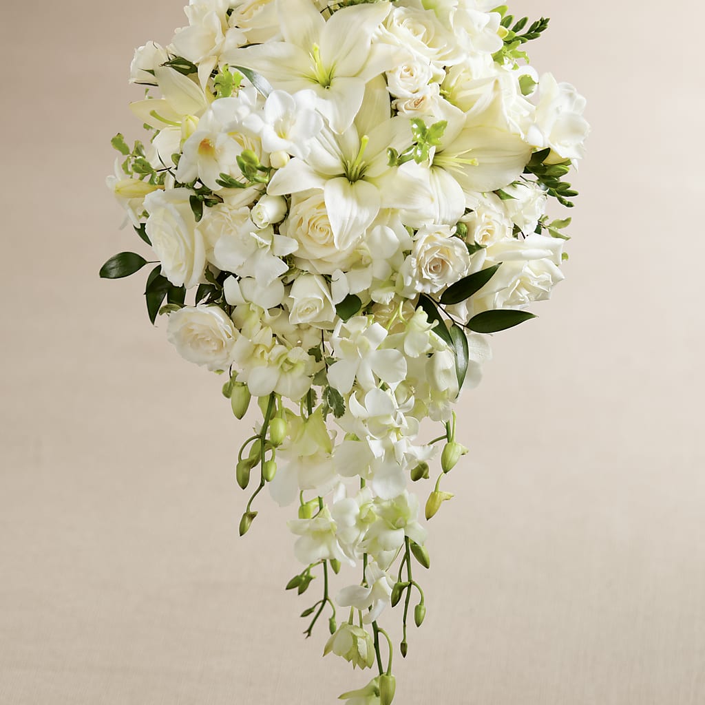 White Wonders Bouquet – Evergreen Flowers, Tucson AZ
