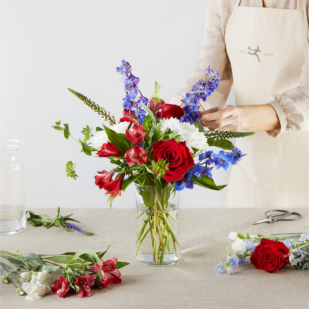 Star Spangled - A Florist Original –  Evergreen Flowers, Tucson AZ