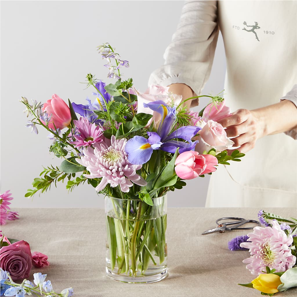 Pastel Tradition - A Florist Original –  Evergreen Flowers, Tucson AZ