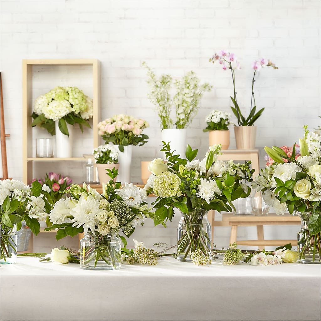 Classic Ivory – A Florist Original –  Evergreen Flowers, Tucson AZ