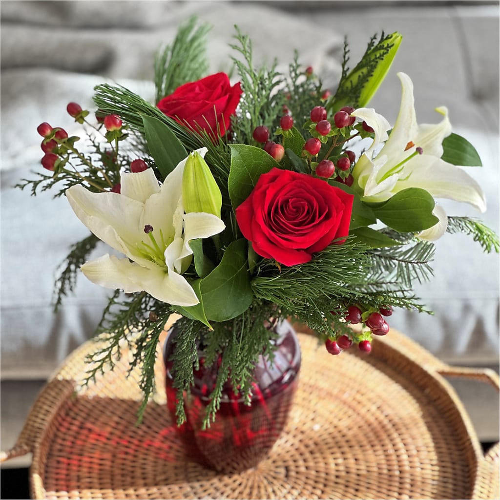 Evergreen Delight Bouquet –  Evergreen Flowers, Tucson AZ