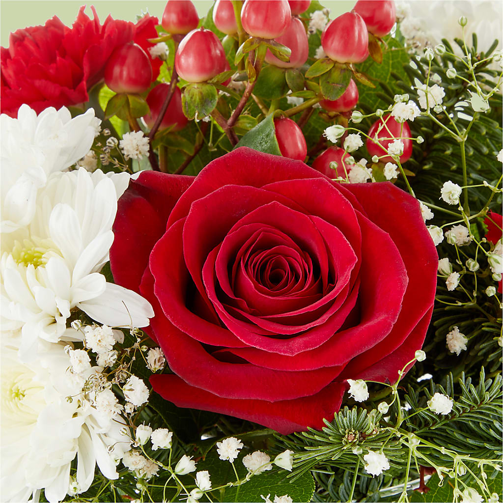 Chance of Flurries Bouquet –  Evergreen Flowers, Tucson AZ