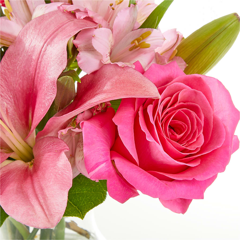 Lots of Love Bouquet –  Evergreen Flowers, Tucson AZ