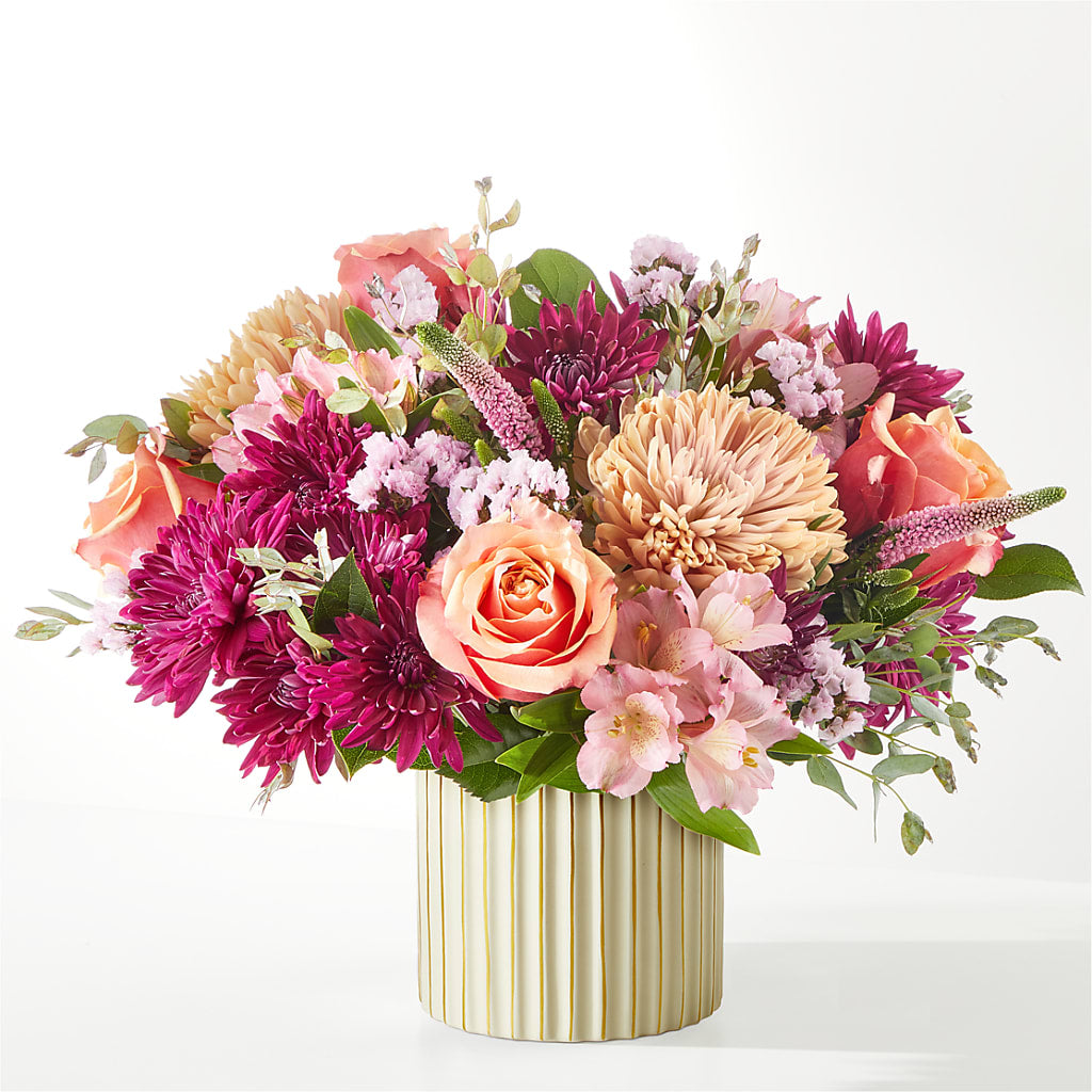 Berry Cobbler Bouquet with Ivory Vase –  Evergreen Flowers, Tucson AZ
