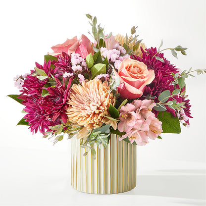 Berry Cobbler Bouquet with Ivory Vase –  Evergreen Flowers, Tucson AZ