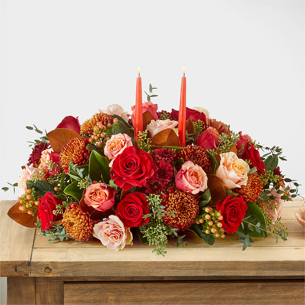 Gather Near Centerpiece –  Evergreen Flowers, Tucson AZ